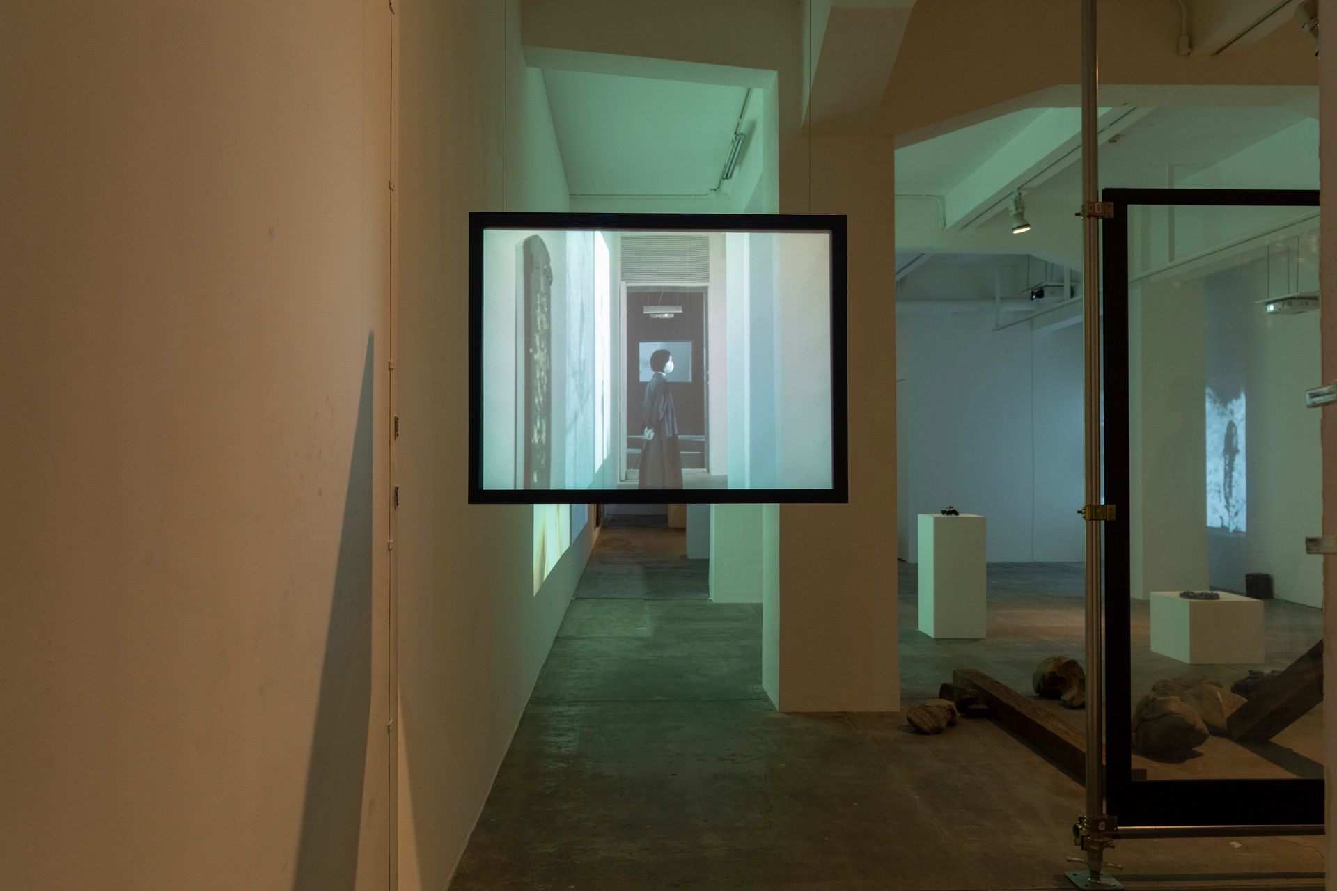  αM＋ vol. 2 わたしの穴 美術の穴  「地底人とミラーレス・ミラー」 　 パート 2:「ミラーレス・ミラー」 - 6