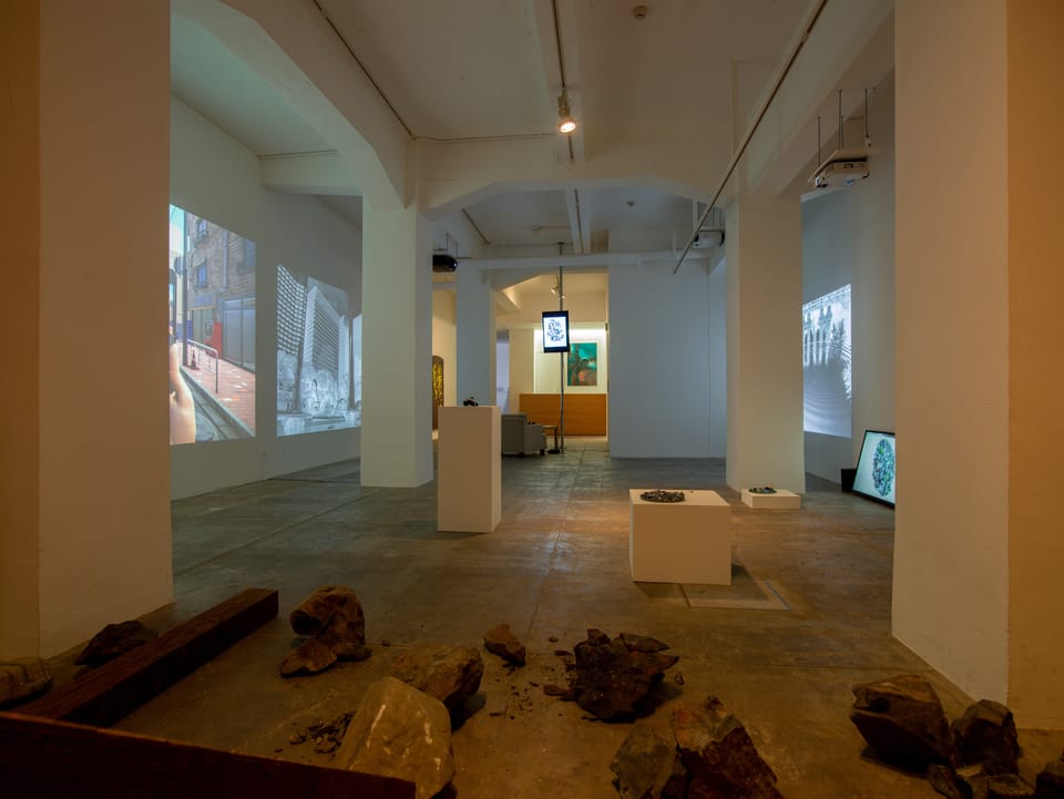  αM＋ vol. 2 わたしの穴 美術の穴  「地底人とミラーレス・ミラー」 　 パート 2:「ミラーレス・ミラー」 - 11